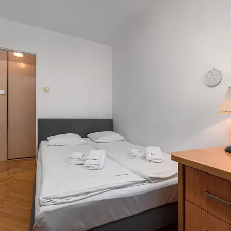 Emilii Plater By Your Freedom Apartamento *