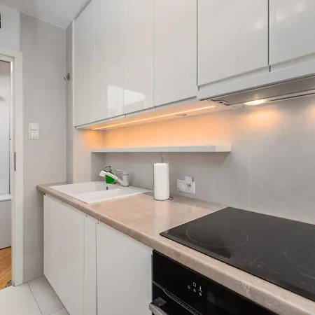 Emilii Plater By Your Freedom Apartment Warsaw